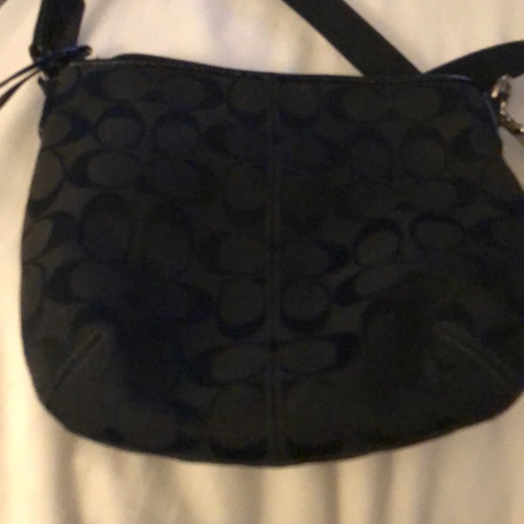 Coach Cross Body - Picture 5 of 8